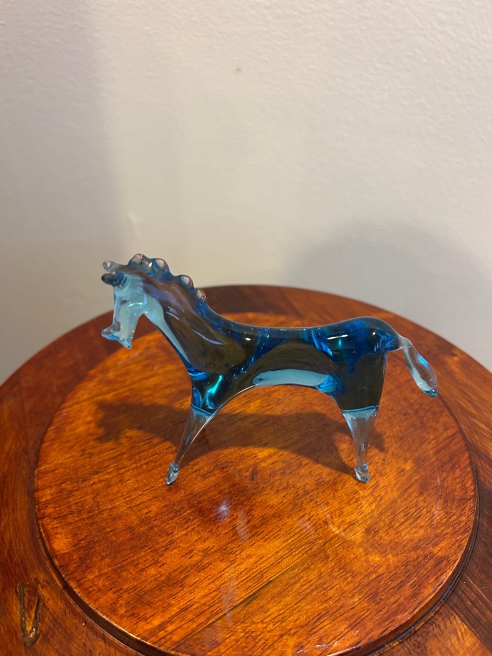 Vtg horse Blue blown glass mcm Horse Figurine Home Art Decor excellent tail down